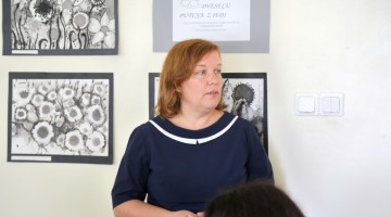 Rakstnieka mazmeita Nora Romana