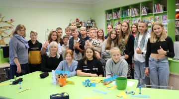 DZEJOĻU DETEKTĪVS!