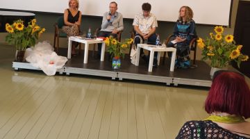 Dzejas lasījumi “Dzeja elpo vārdos