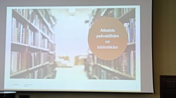 Mācībās bibliotekāriem “Banka datorā un telefonā – nāc un uzzini vairāk!”