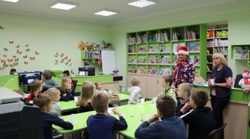  Ciemos bibliotēkā! 