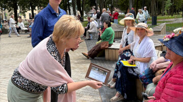 Senioru diena Krustpils parkā: kopā būšana, māksla un dzīves gudrība!