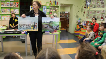 Tikšanās ar grāmatu autori un brīnišķīgo ilustratori Agiju Staku
