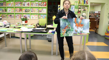 Tikšanās ar grāmatu autori un brīnišķīgo ilustratori Agiju Staku