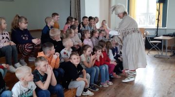 Raibās Lieldienas!