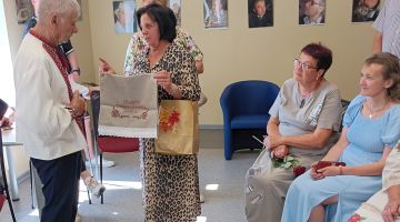 Vladimira Maļavska foto izstādes ‘’ Свiтло душi jeb Dvēseles gaisma. Nikolajs Kolotilo - SAVĒJAIS’’ atklāšana