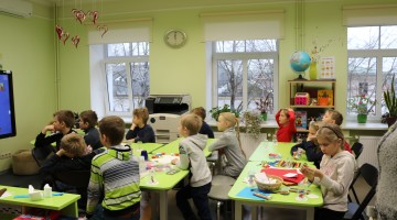  Ciemos bibliotēkā! 