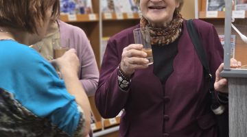 Gitas Losānes Foto izstāde ‘’Strazdi iesvilpo pavasari’’