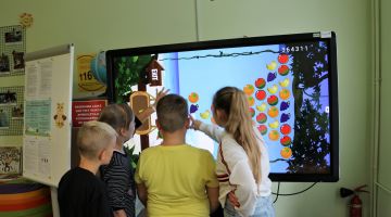 DZEJOĻU DETEKTĪVS!