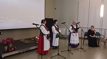 Literāri muzikālā pēcpusdiena “Tik mirklis vien un dzejā pateikts viss