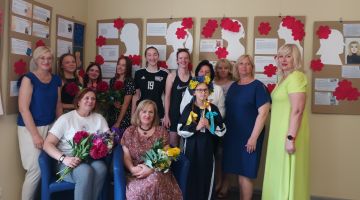 Tikšanās ar Jēkabpils 3. vidusskolas izstāžu “Radošās domas perspektīvā“ un “Mīlam” radītājām