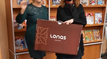 Viktorīnas „Ziemeļvalstis – kopīgais un atšķirīgais” uzvarētāju apbalvošana