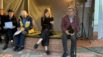 Dzejas vakars Vecpilsētas laukumā