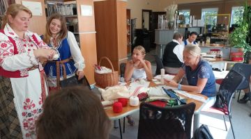 Baltkrievu tradicionālo leļļu darināšanas meistarklase