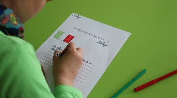 Ciemos bibliotēkā!