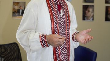 Vladimira Maļavska foto izstādes ‘’ Свiтло душi jeb Dvēseles gaisma. Nikolajs Kolotilo - SAVĒJAIS’’ atklāšana