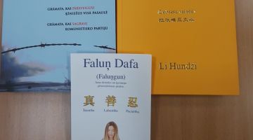 Faluņ Dafa praktizētāju dāvinājums