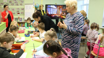 Tikšanās ar grāmatu autori un brīnišķīgo ilustratori Agiju Staku