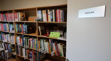 Asares bibliotēkas nodaļa Ancenē
