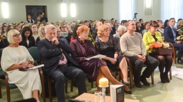 Par dzīvi kā gaismas zibsni