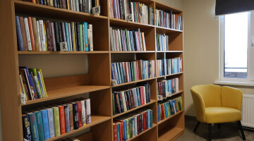 Asares bibliotēkas nodaļa Ancenē