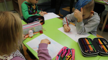 Tikšanās ar grāmatu autori un brīnišķīgo ilustratori Agiju Staku