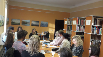 Interešu apvienības “Literāts” tikšanās ar dzejnieci Ingu Pizāni