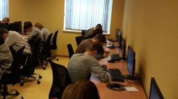 Esi jauks internetā, cieni citus!