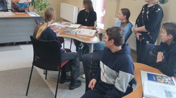 Informatīva bibliotekāra stunda 