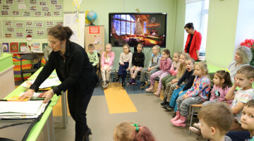 Tikšanās ar grāmatu autori un brīnišķīgo ilustratori Agiju Staku