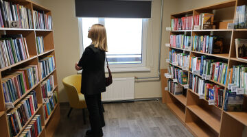 Asares bibliotēkas nodaļa Ancenē