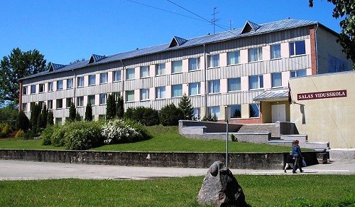 Salas vidusskolas bibliotēka