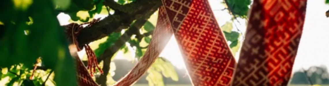 Tematiska izstāde:  Latvijas valsts svētki un tradīcijas