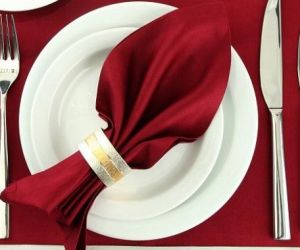 Tematiska un virtuāla izstāde: Latvijai dzimšanas diena – klājam svētku galdu!