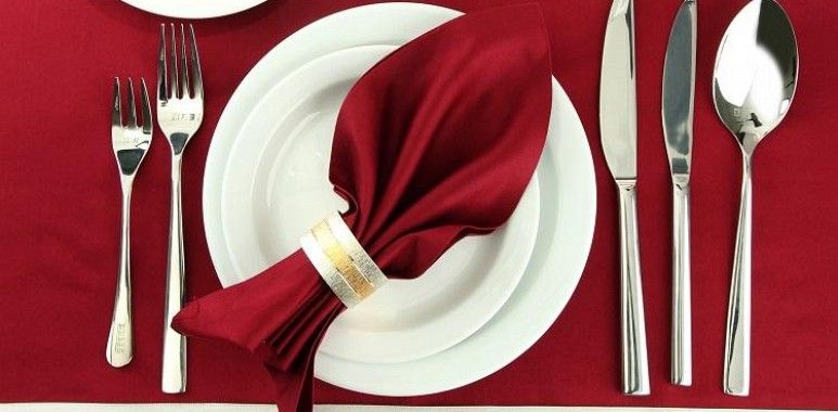 Tematiska un virtuāla izstāde: Latvijai dzimšanas diena – klājam svētku galdu!