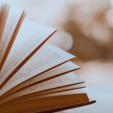 Zināmi “Bibliotēkas” Jauno rakstnieku konkursa finālisti