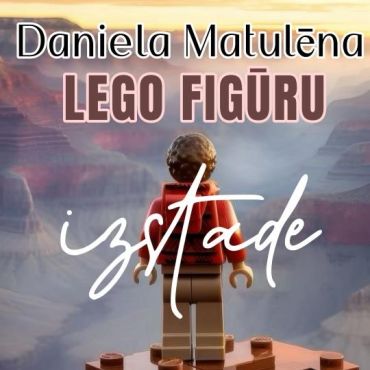 Aprīlī Aknīstes vidusskolas 10.klases skolēna Daniela Matulēna LEGO mākslas figūru izstāde Aknīstes bibliotēkā